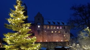 Burg Katzenstein im Weihnachtglanz