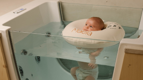 Baby Floating (Mo-So)