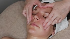 Gutschein für die Face Scultping Massage & Gesichtsbehandlung bei NATURSCHIMMER Gutschein für die Face Scultping Massage & Gesichtsbehandlung bei NATURSCHIMMER