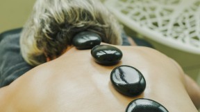 Hot-Stone-Ganzkörpermassage