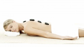 Hot Stone Rückenmassage